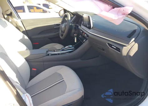 2021 Hyundai Sonata Se z USA, uszkodzony, nr VIN 5NPEG4JA5MH108834